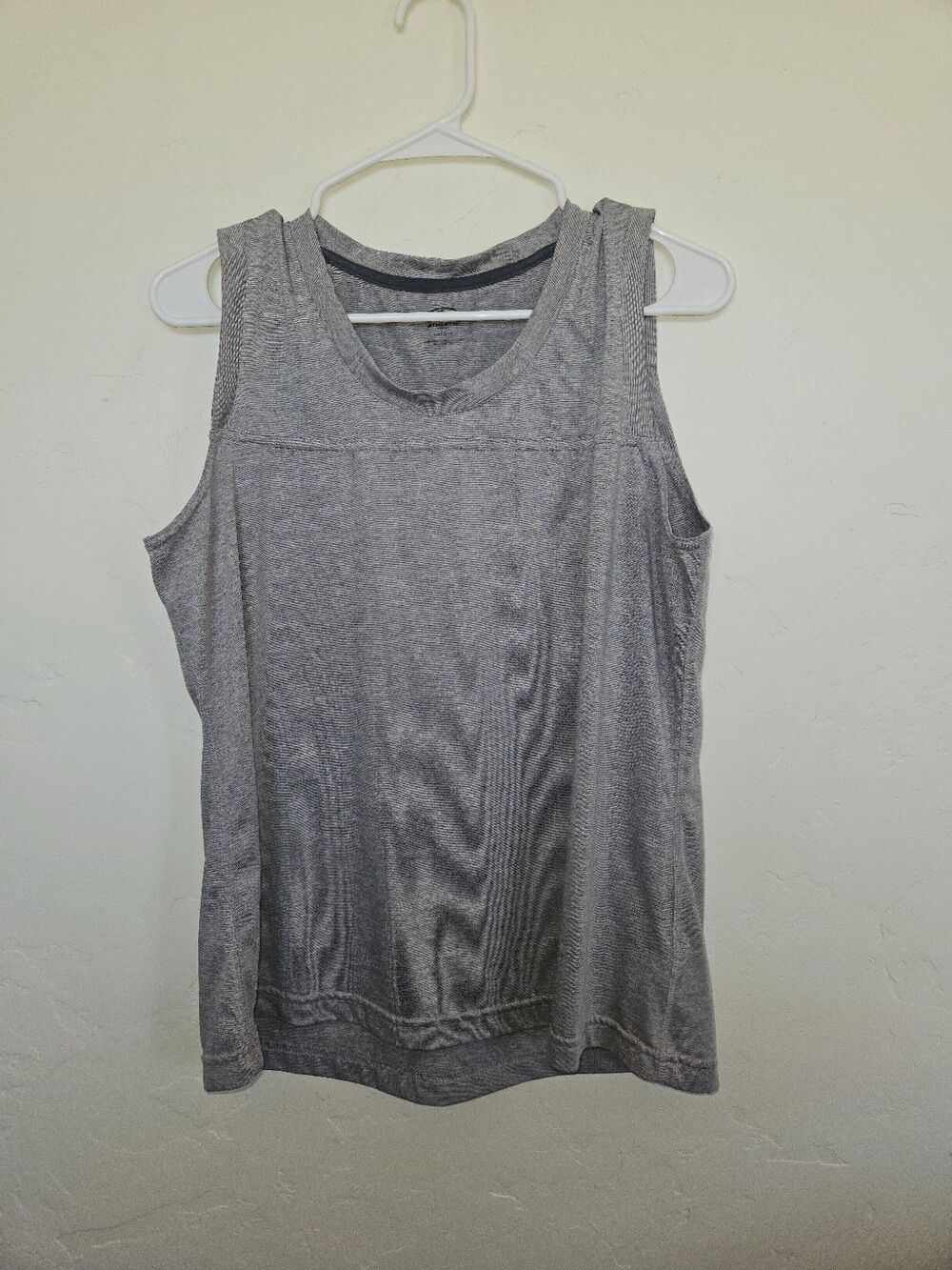 Athletic Works Gray Sleeveless Athletic Tank Top, Size L